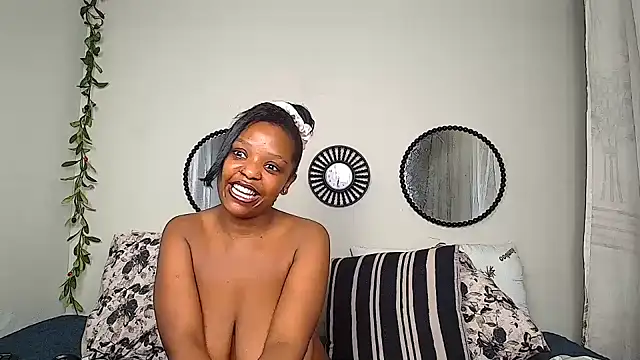 FreakyNubian online show from July 25, 4:24 pm