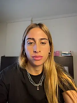 NicoleWilder online show from July 23, 4:58 pm