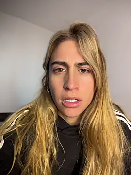 NicoleWilder online show from July 6, 12:23 pm