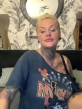 InkedMissLaBaehm online show from June 14, 8:54 pm