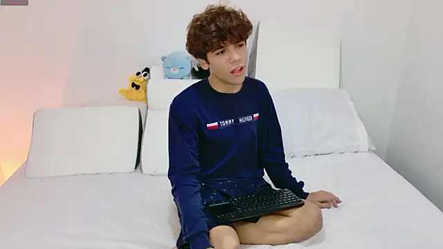 Samy Twink online show from July 18, 1:03 am