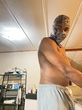 Midnight gator online show from June 28, 1:01 am