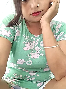 Snapshot of Missridhi chatting on July 7, 7:45 am Missridhi online show from July 7, 7:45 am