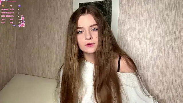 Annaeyes online show from July 8, 8:15 am