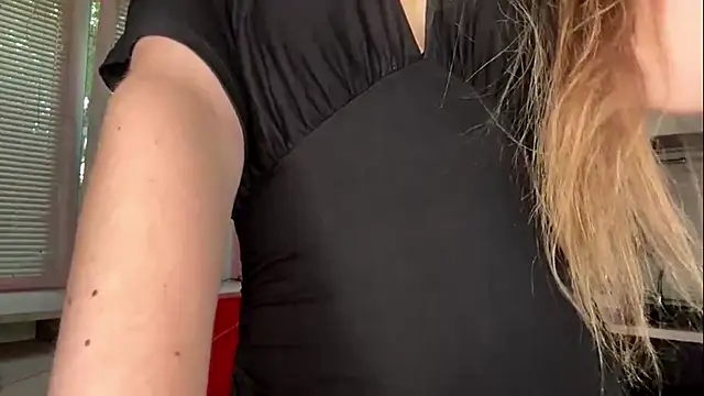 Annaeyes online show from June 17, 5:12 pm