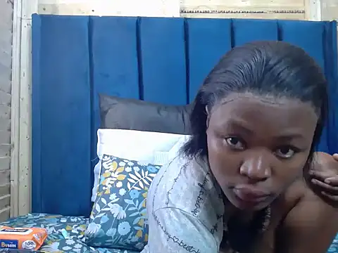Snapshot of Crazybitchxx chatting on June 12, 12:14 pm Crazybitchxx online show from June 12, 12:14 pm