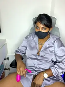 I am amisha online show from June 11, 9:34 pm