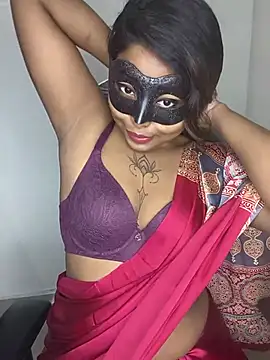 Snapshot of I_am_amisha chatting on July 23, 11:18 am I am amisha online show from July 23, 11:18 am