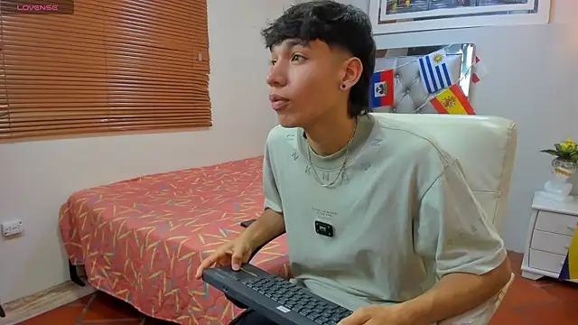 Jake Falcon online show from July 18, 11:41 am