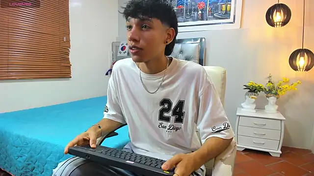 Jake Falcon online show from July 3, 11:28 am
