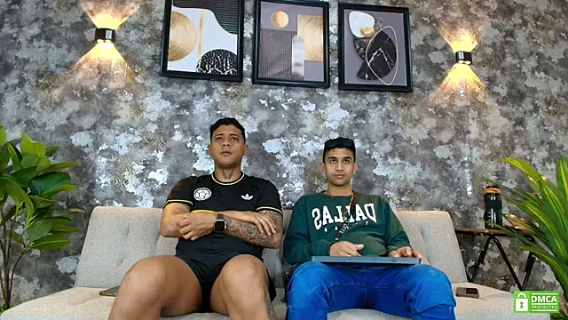 Snapshot of Alejandro_and_Deiby chatting on June 12, 11:08 am Alejandro and Deiby online show from June 12, 11:08 am