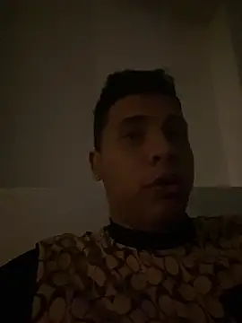 Snapshot of Alejandro_and_Deiby chatting on July 10, 1:05 am Alejandro and Deiby online show from July 10, 1:05 am