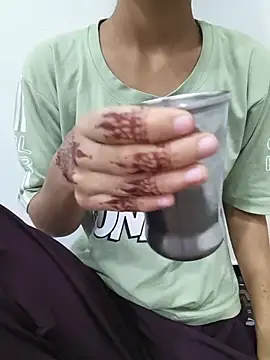 raina 143- online show from June 13, 3:10 pm