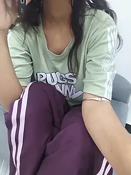 raina 143- online show from June 19, 3:29 pm