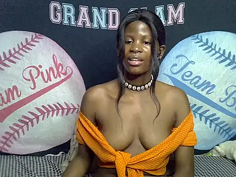 Snapshot of Queen_slay2 chatting on July 8, 7:31 am Queen slay2 online show from July 8, 7:31 am