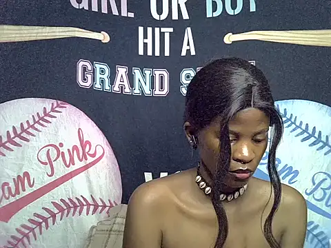 Snapshot of Queen_slay2 chatting on July 9, 7:42 am Queen slay2 online show from July 9, 7:42 am
