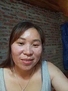 Snapshot of Chery99X chatting on June 18, 4:00 am Chery99X online show from June 18, 4:00 am