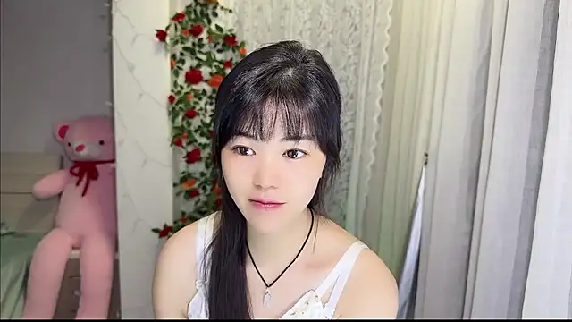 inlkitten online show from July 9, 3:11 pm