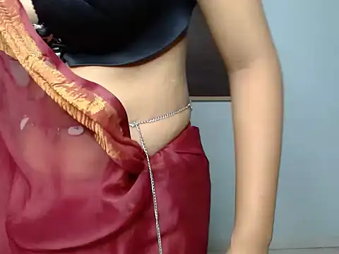 Sexynaina3 online show from July 20, 5:04 am