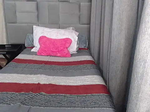Wifey Amanda online show from June 21, 3:23 am
