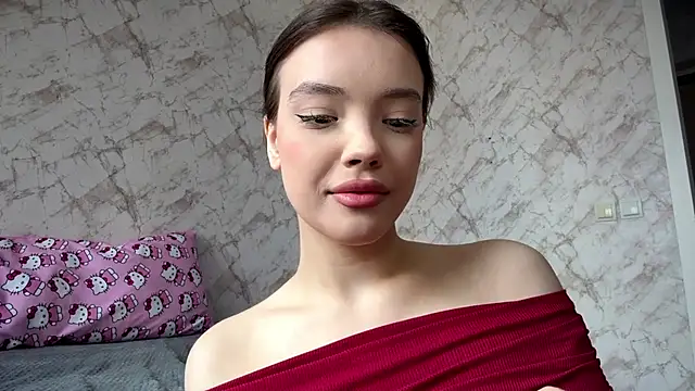 Snapshot of Jennifer_Jenny_ chatting on June 16, 6:46 am Jennifer Jenny online show from June 16, 6:46 am