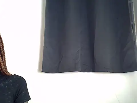 zelyp online show from July 21, 5:25 pm