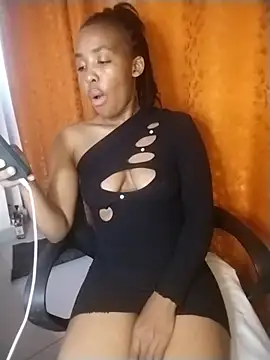 sexxy ebony red online show from July 6, 12:01 pm
