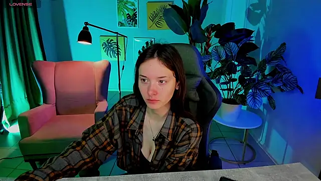 Eva Leeee online show from June 23, 5:16 am