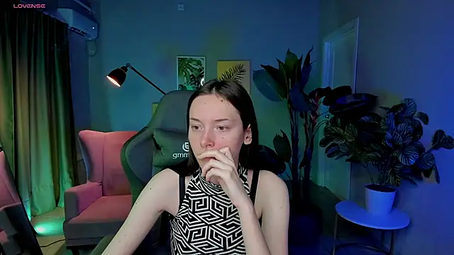 Eva Leeee online show from July 3, 5:25 am
