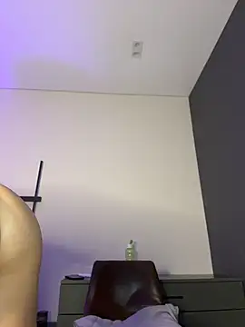 Snapshot of Golden__PollyX chatting on June 12, 5:27 am Golden PollyX online show from June 12, 5:27 am