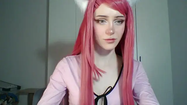 Snapshot of KayleneWesterberg chatting on July 7, 3:04 pm KayleneWesterberg online show from July 7, 3:04 pm