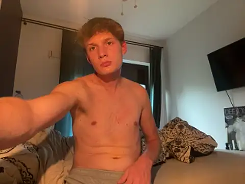 Snapshot of dubynnn chatting on June 11, 1:52 pm dubynnn online show from June 11, 1:52 pm