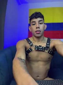 andy cute22 online show from June 14, 5:25 pm