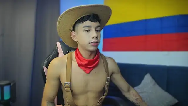 andy cute22 online show from June 20, 7:08 pm