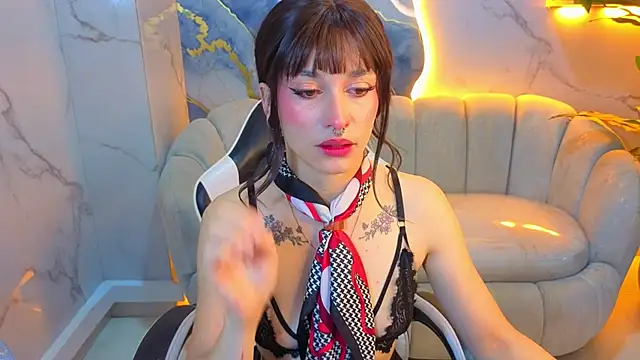 Snapshot of Lily_Tx chatting on July 3, 12:33 pm Lily Tx online show from July 3, 12:33 pm