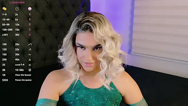 Scarlethvhonparker online show from June 19, 12:49 am