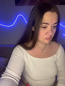 bigass l online show from June 14, 7:04 pm