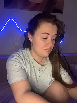 bigass l online show from June 12, 10:18 pm