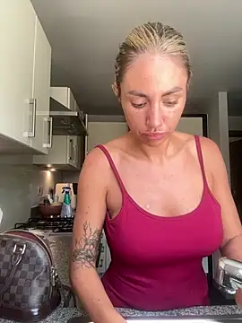 Snapshot of KaceySouthX chatting on July 20, 1:02 pm KaceySouthX online show from July 20, 1:02 pm