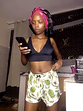 Sexyie lynne online show from July 4, 11:20 pm