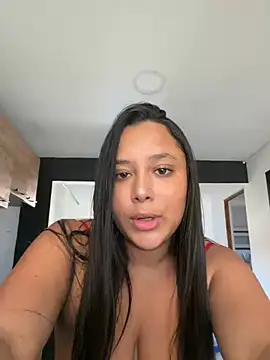 Snapshot of Victoria_Owens chatting on July 6, 1:40 pm Victoria Owens online show from July 6, 1:40 pm