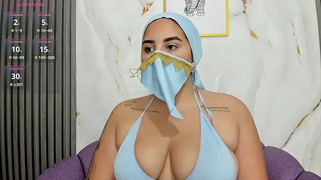 Nadia Sammur online show from June 14, 2:19 am