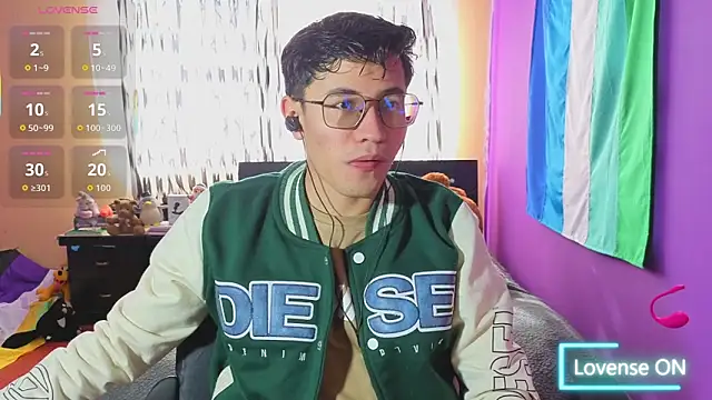Angelito Twink online show from June 21, 8:36 pm