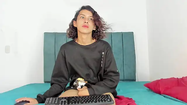 dakotadolly online show from July 14, 2:05 am