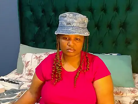 Snapshot of MISS_BLACKBERY chatting on June 17, 10:08 pm MISS BLACKBERY online show from June 17, 10:08 pm