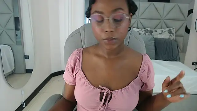 lily mendoza online show from July 10, 7:36 pm