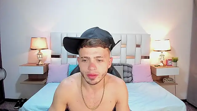 Zeus damian21 online show from July 6, 3:24 am