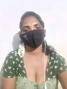Snapshot of akshaya4311 chatting on June 17, 4:39 pm akshaya4311 online show from June 17, 4:39 pm