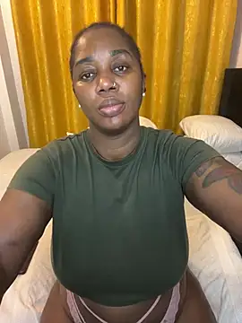 Honeylust26 online show from July 28, 3:58 am
