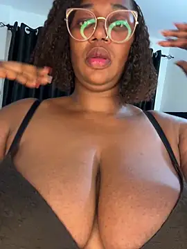 Honeylust26 online show from June 18, 11:59 am